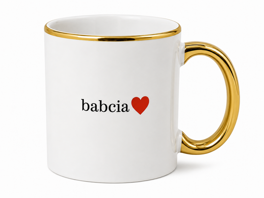 Bialy kubek ceramiczny 330 ml ze zlotym uchwytem i napisem babcia z czerwonym sercem - elegancki prezent na Dzien Babci